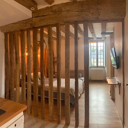Le Bas Chitray Bed & Breakfast Ménil Exterior photo