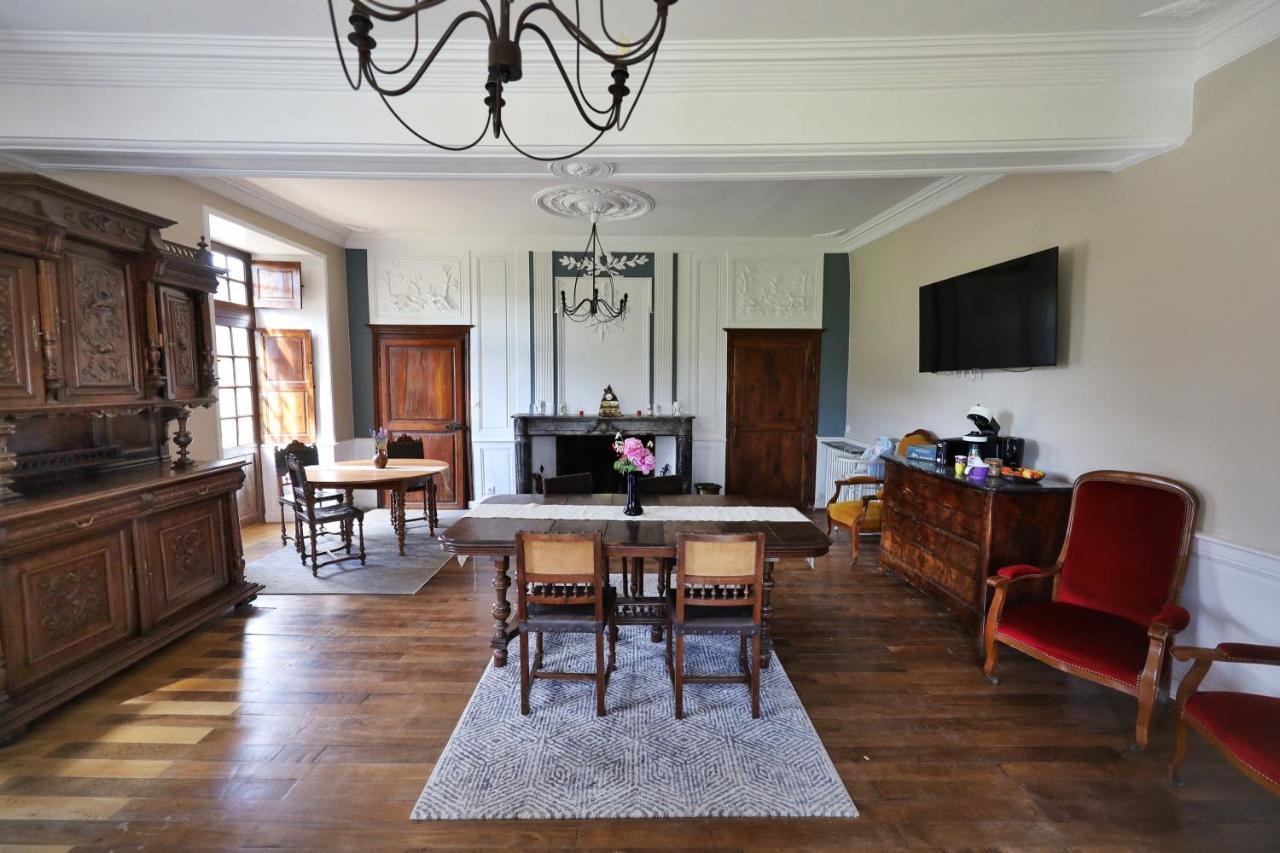 Le Bas Chitray Bed & Breakfast Ménil Exterior photo