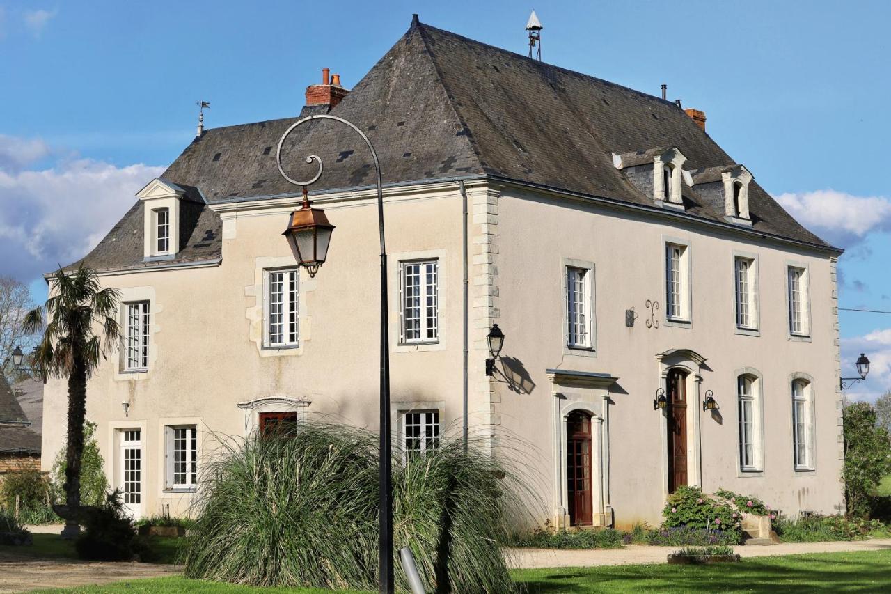 Le Bas Chitray Bed & Breakfast Ménil Exterior photo